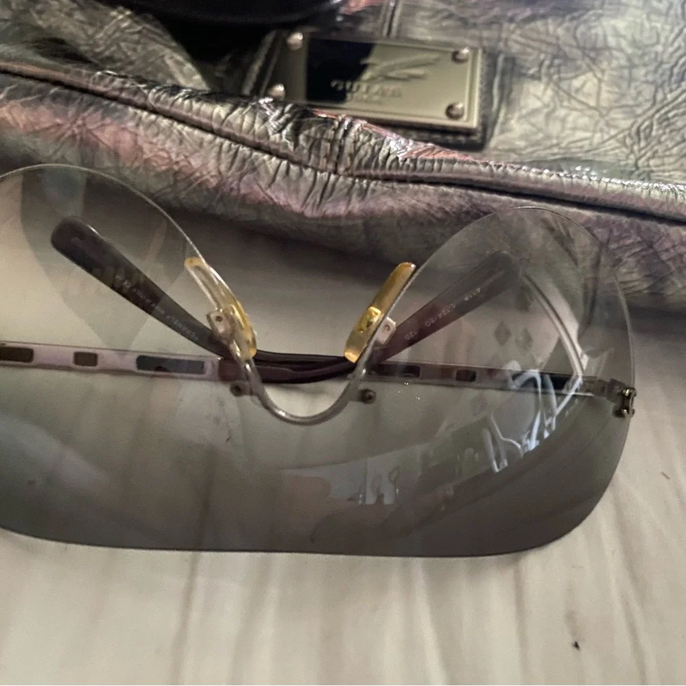 Chanel Sunglasses - Picture 3 of 9